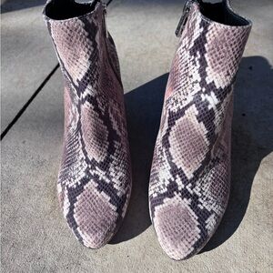 Jessica Simpson Snakeskin Pattern Ankle Boots